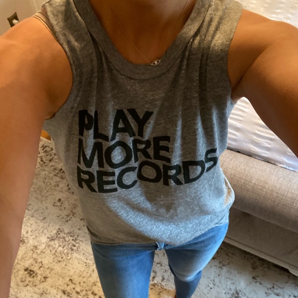 Last ♥️Heather Grey muscle tank - Picture 3 of 3